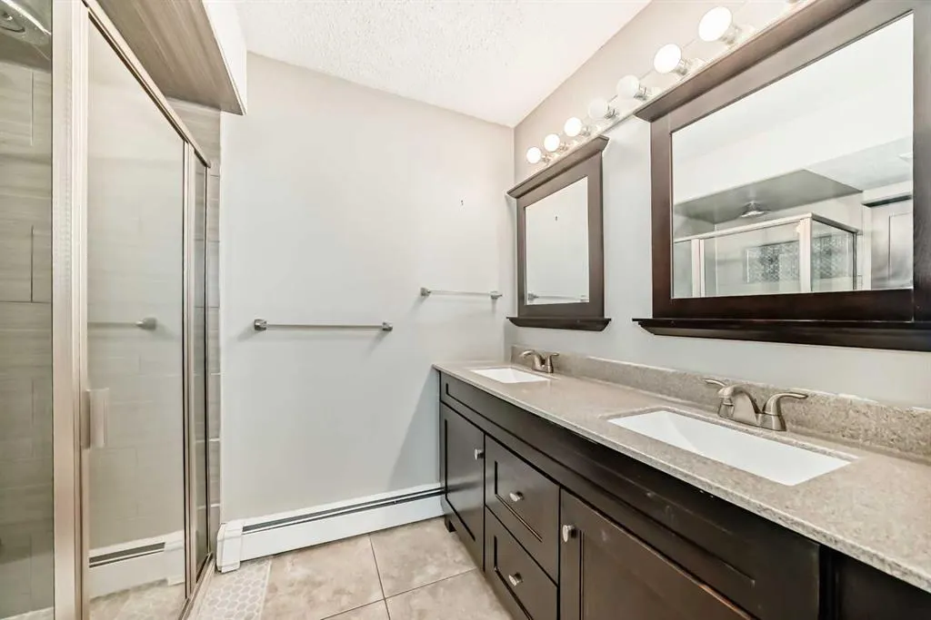 1001 68 Avenue SW, #210