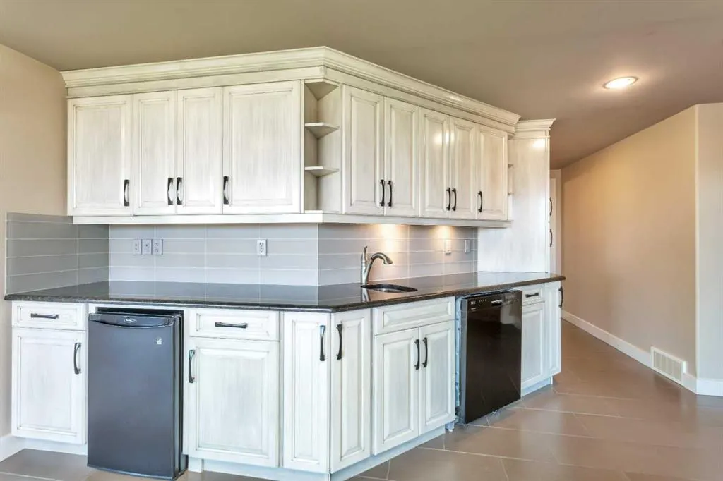 2210B Township Road 392