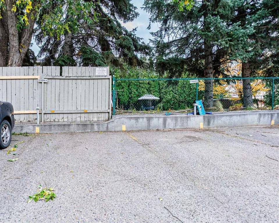 245 Red Deer Drive SW, #306