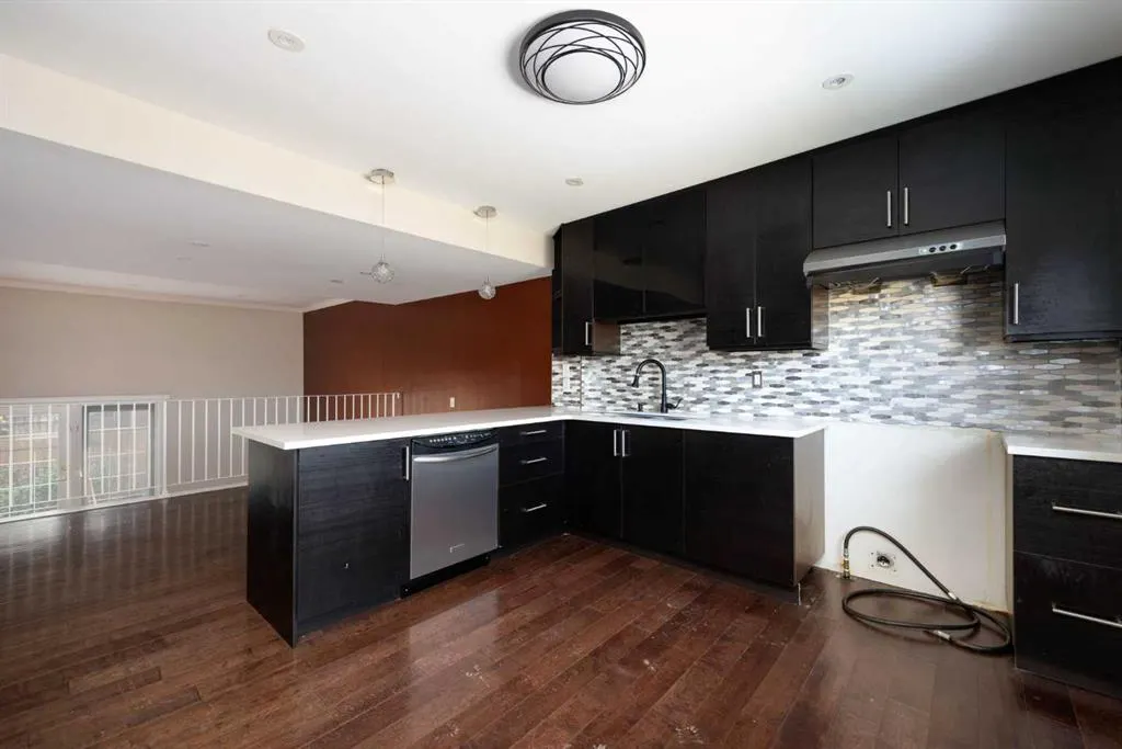 400 Silin Forest Road, #107