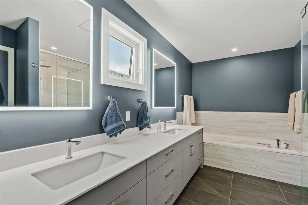 1720 12 Street SW, #105