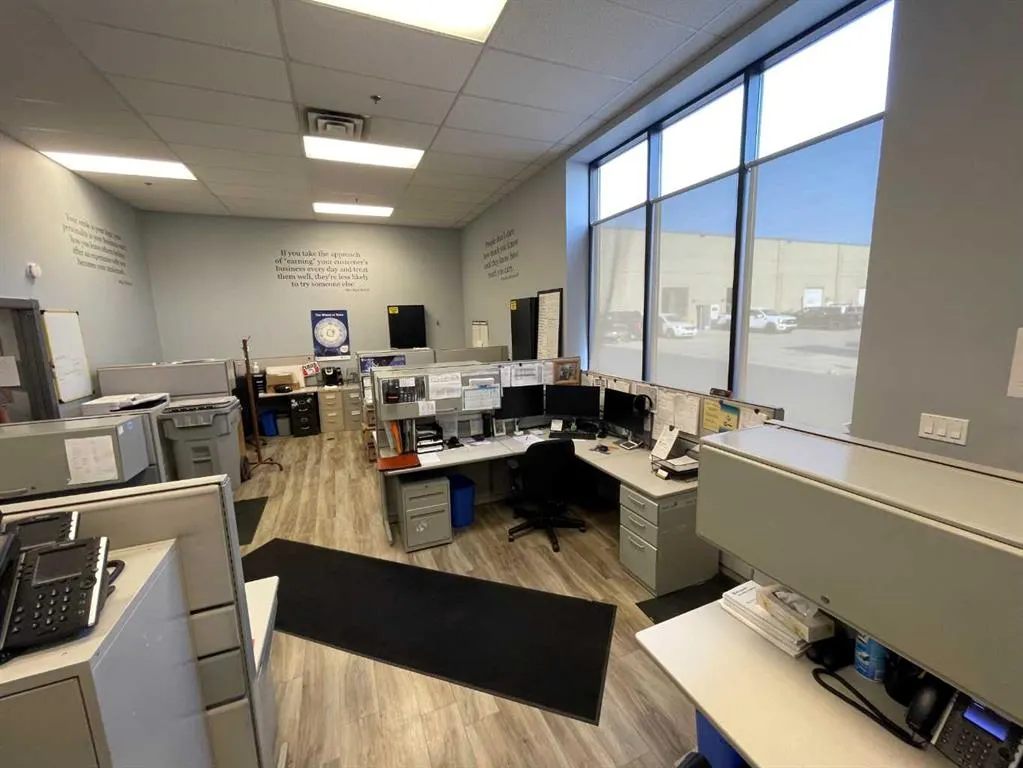 3750 46 Avenue SE, #101