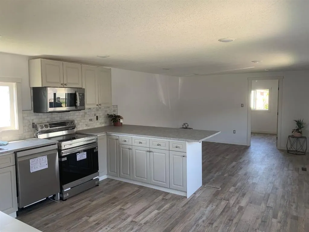 8060 100 Street, #97