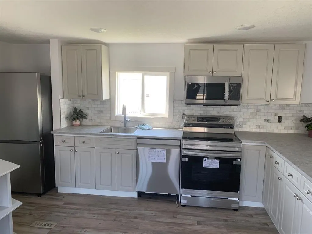 8060 100 Street, #97