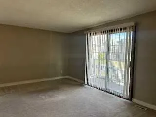 1123 Mckinnon Drive NE