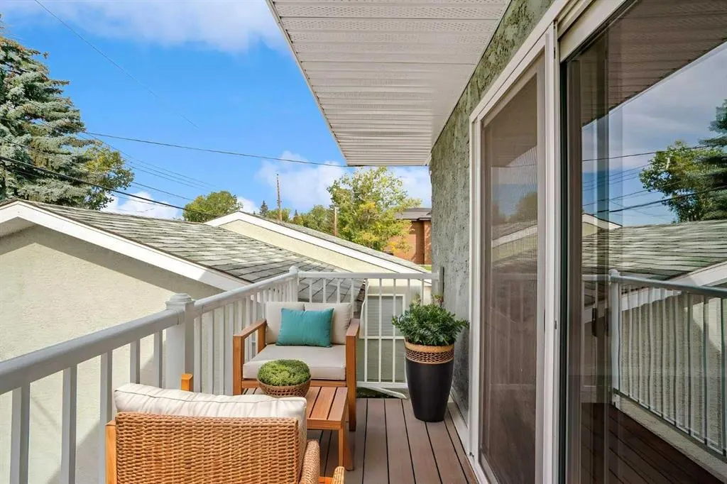 1123 Mckinnon Drive NE