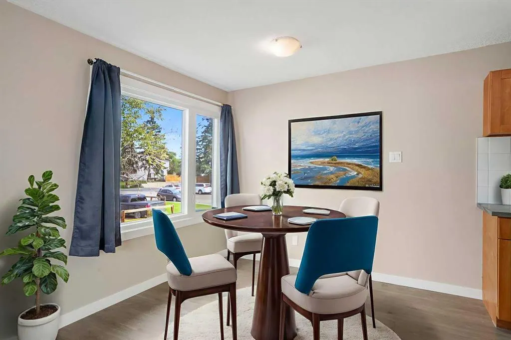 1123 Mckinnon Drive NE