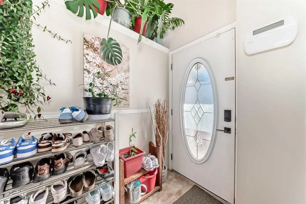 144 Taradale Drive NE