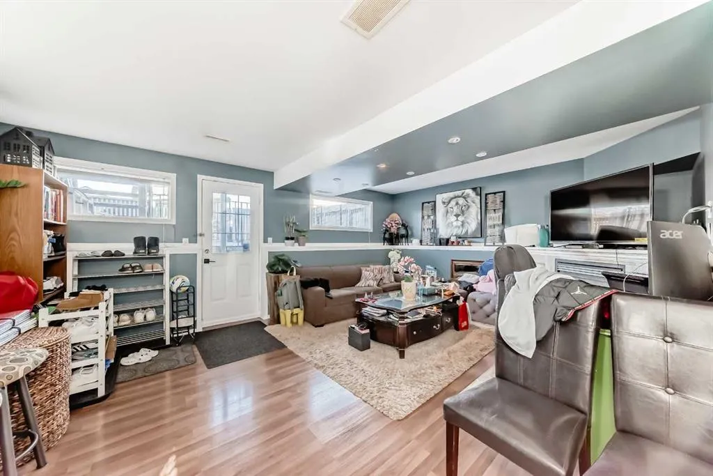 144 Taradale Drive NE