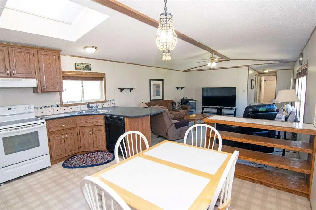 504 Home Place SE