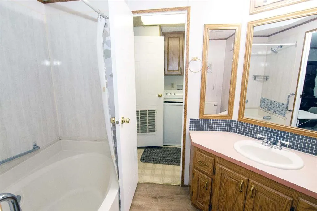 504 Home Place SE