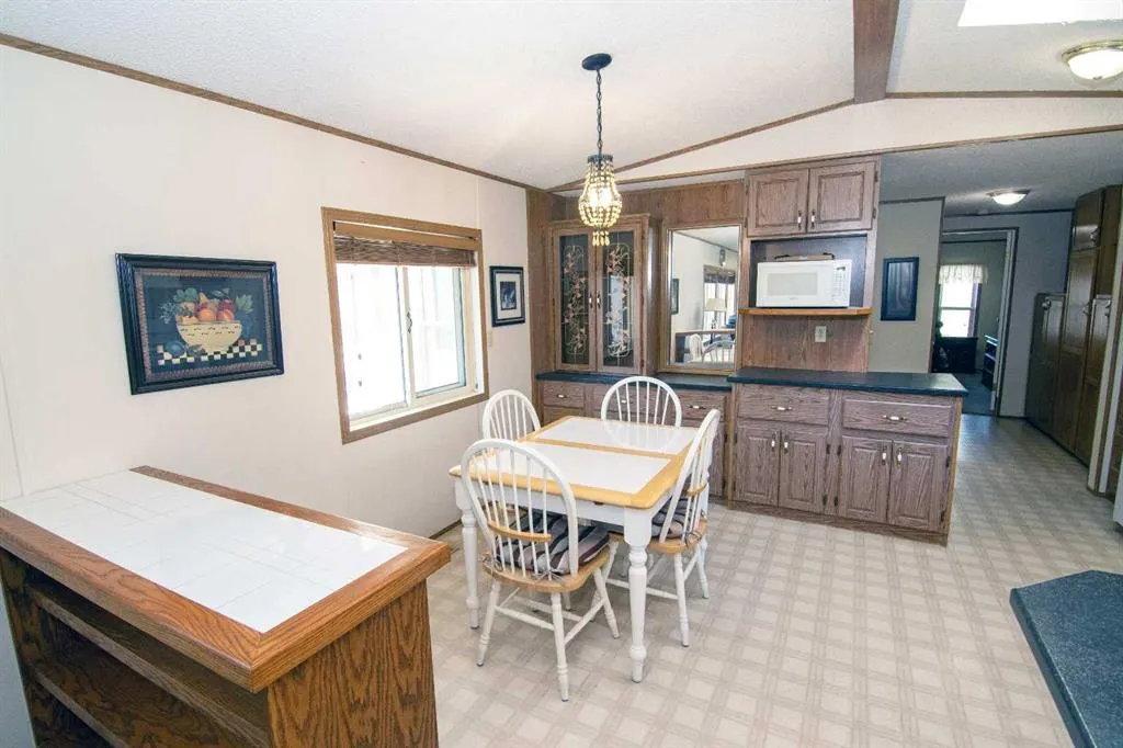 504 Home Place SE