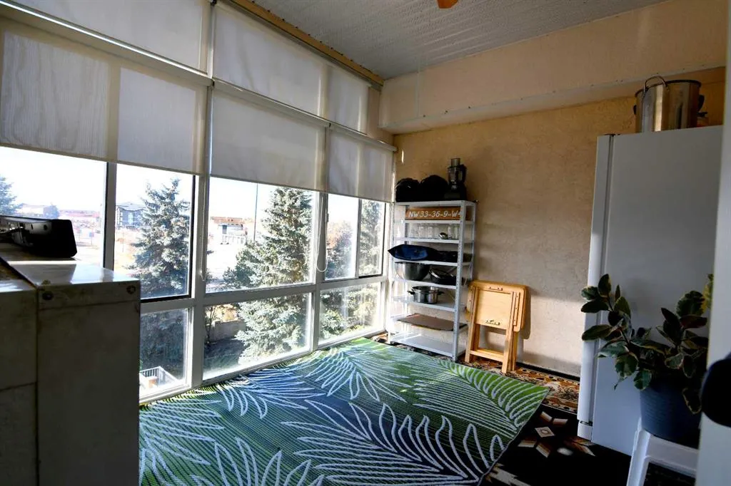 4512 52 Avenue, #306