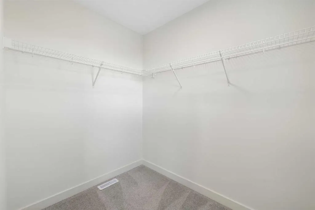 215 Belvedere Avenue SE