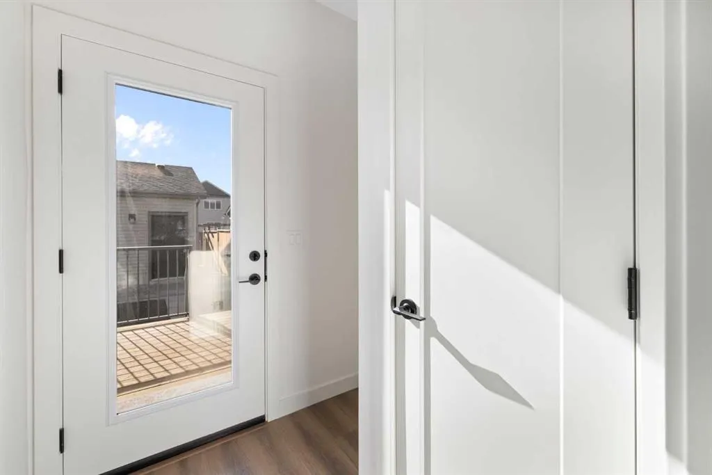 215 Belvedere Avenue SE