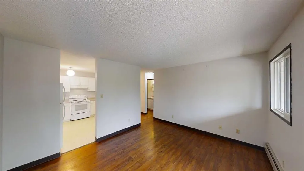 5117 44 Street, #301