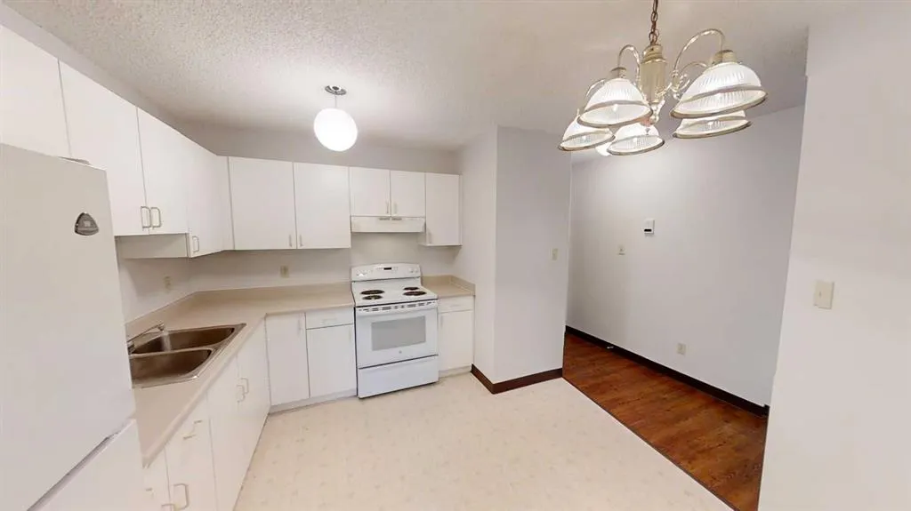 5117 44 Street, #301