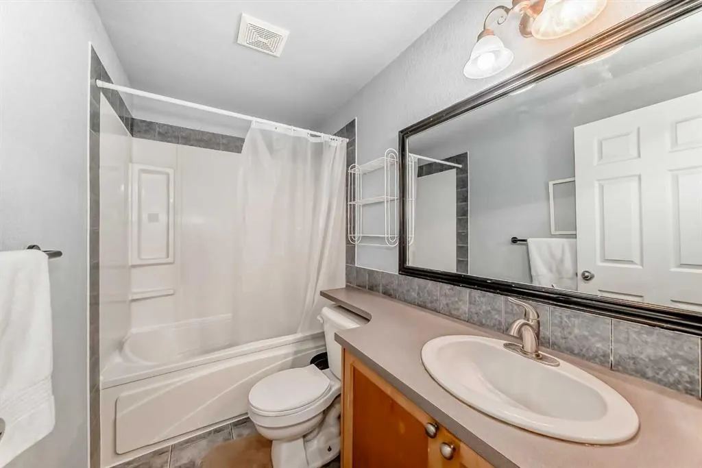 307 Panatella Court NW