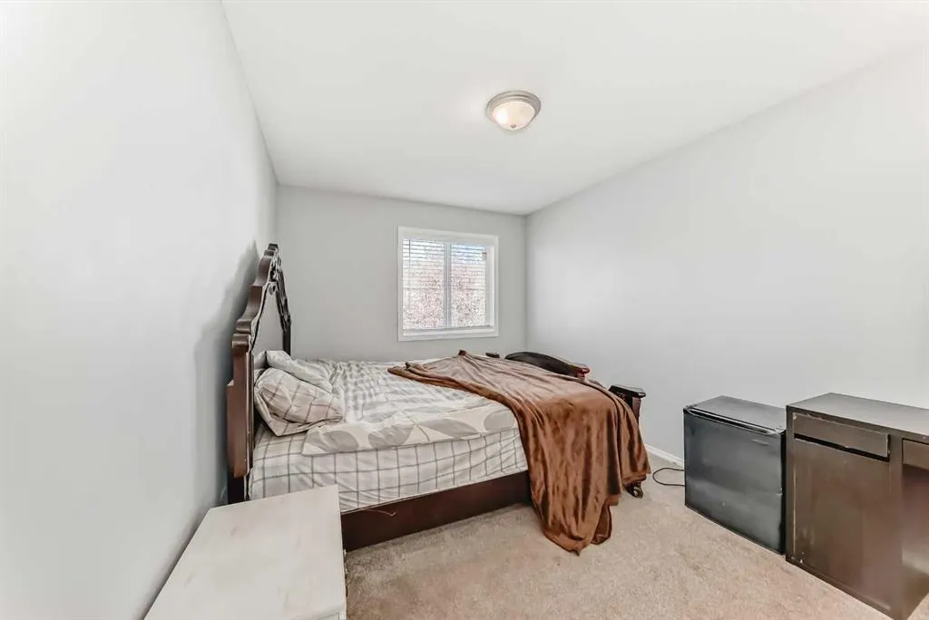 307 Panatella Court NW