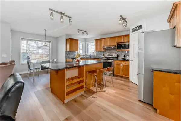 307 Panatella Court NW