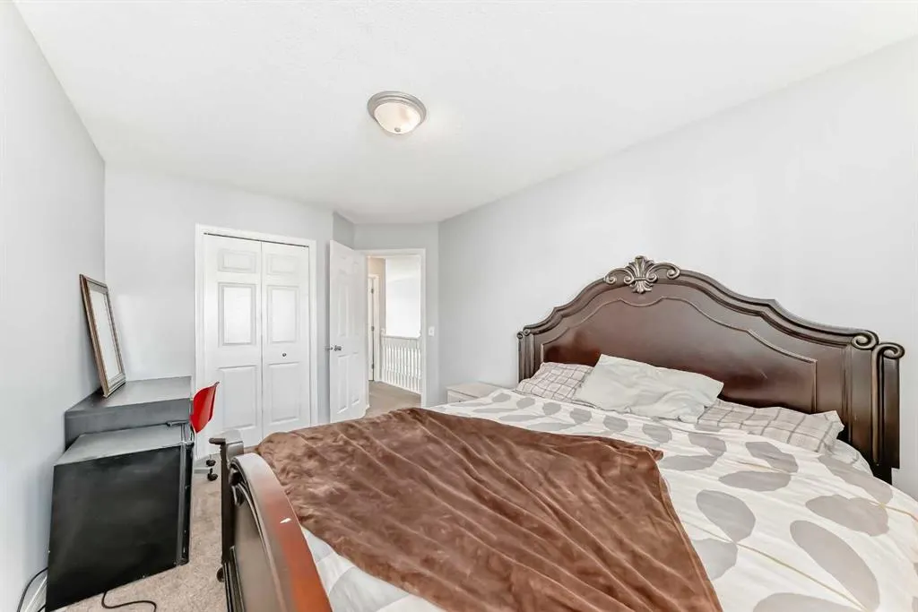 307 Panatella Court NW