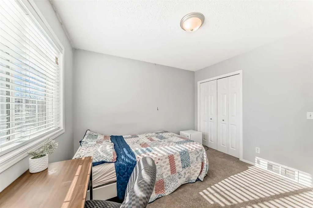 307 Panatella Court NW