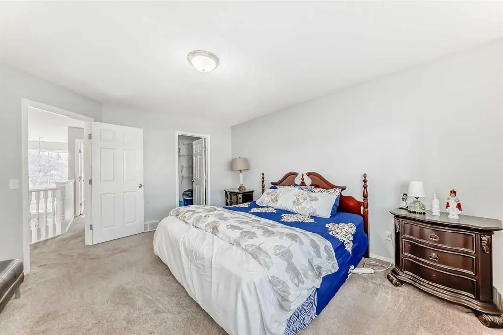 307 Panatella Court NW