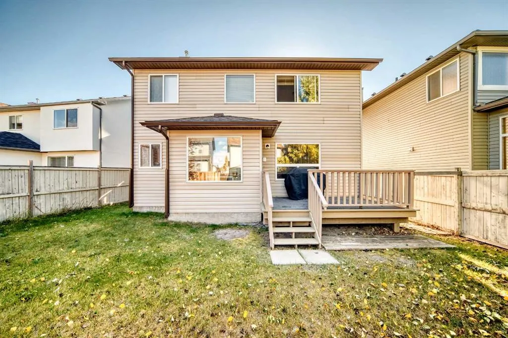 307 Panatella Court NW