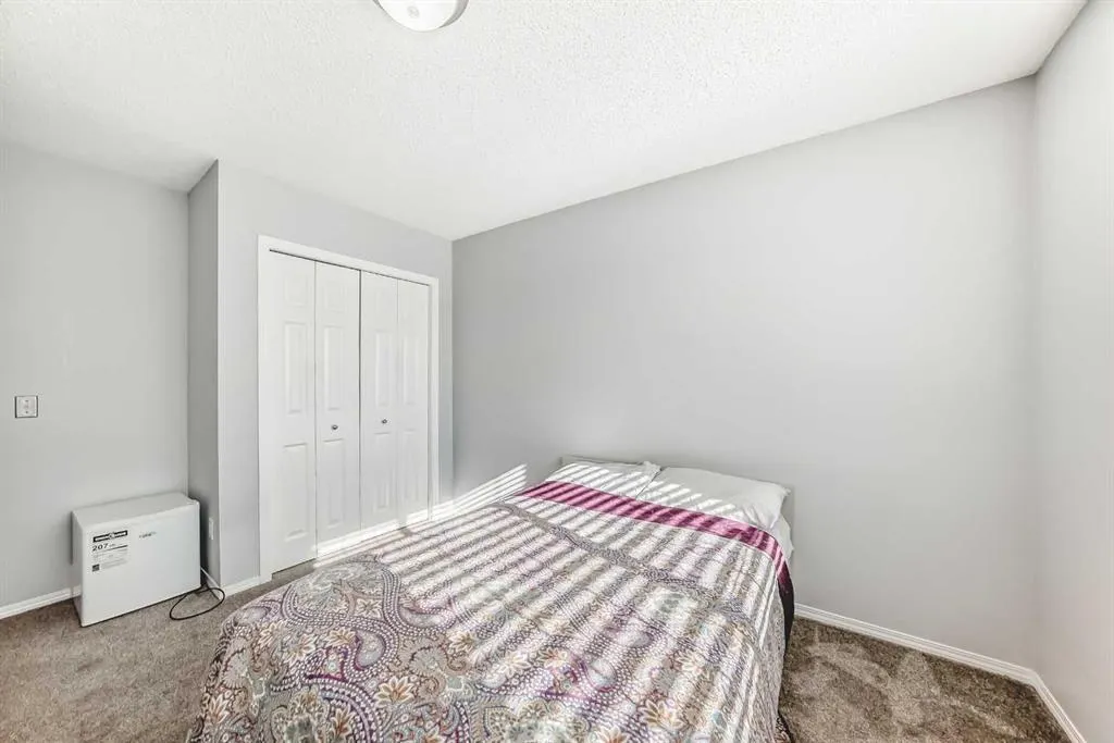 307 Panatella Court NW