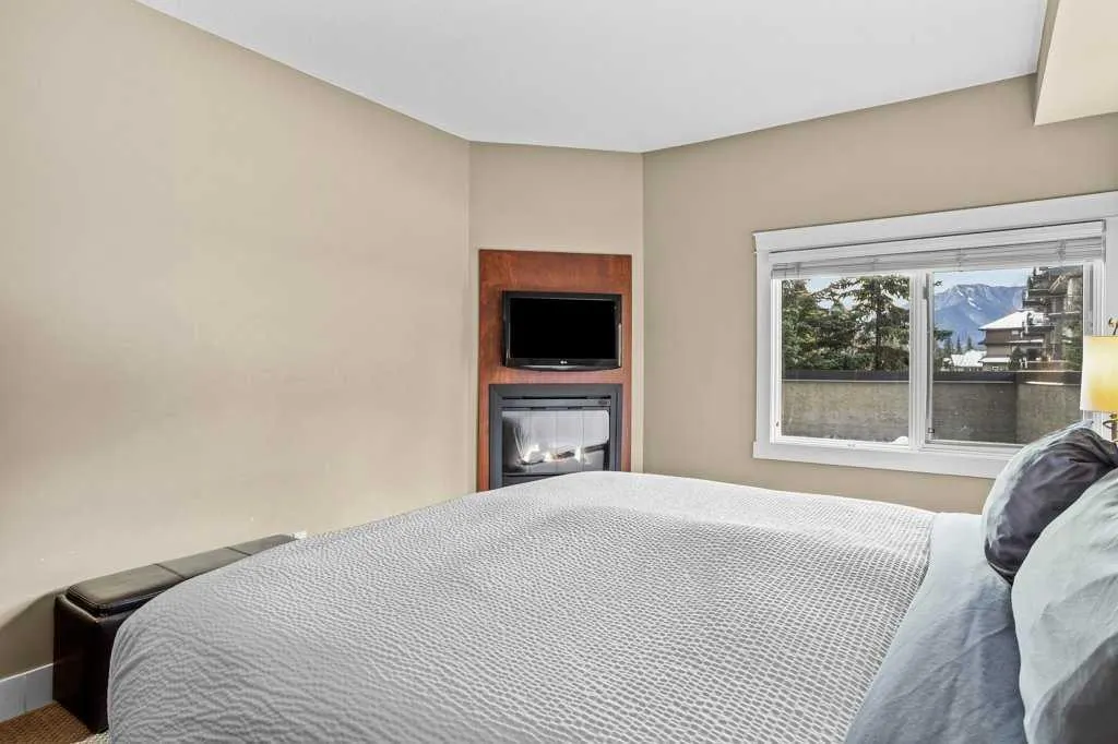 173 Kananaskis Way, #106