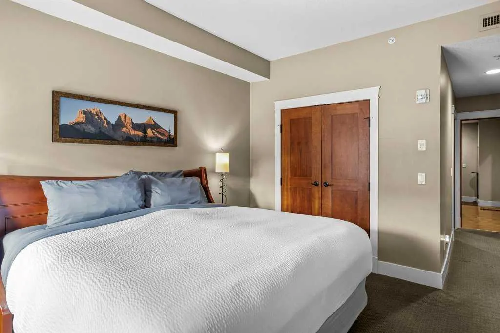 173 Kananaskis Way, #106