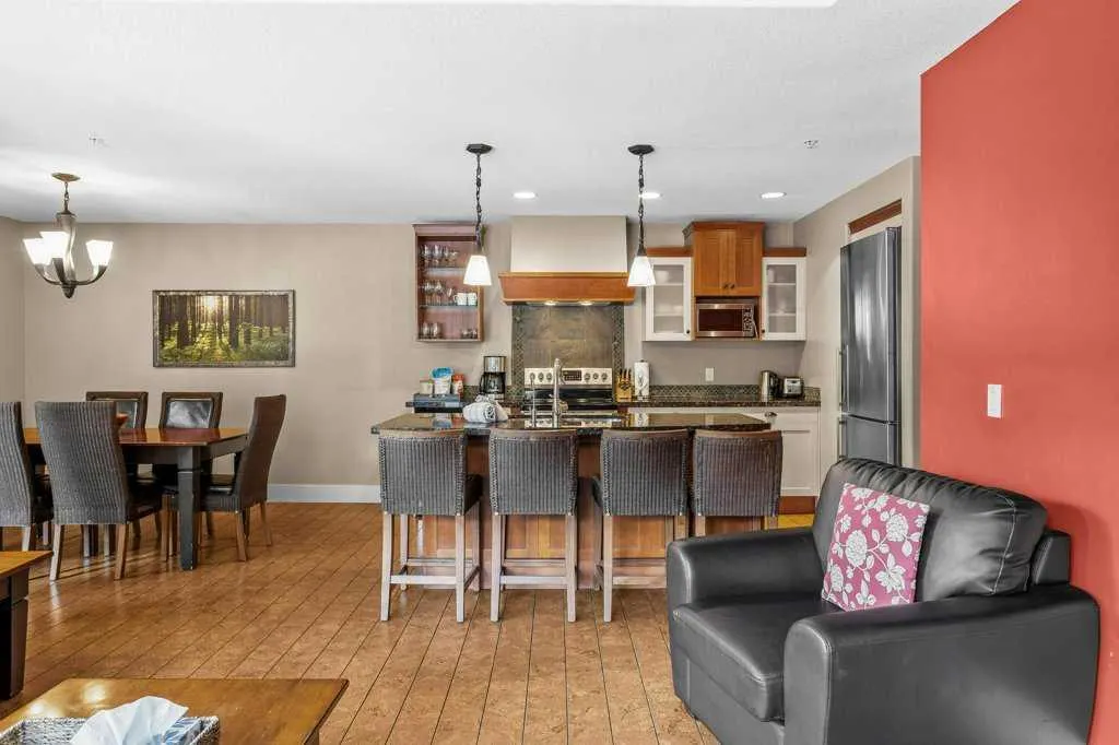 173 Kananaskis Way, #106