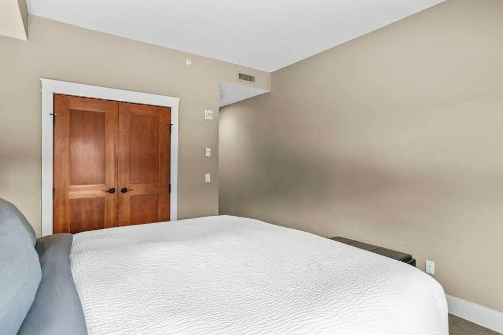173 Kananaskis Way, #106