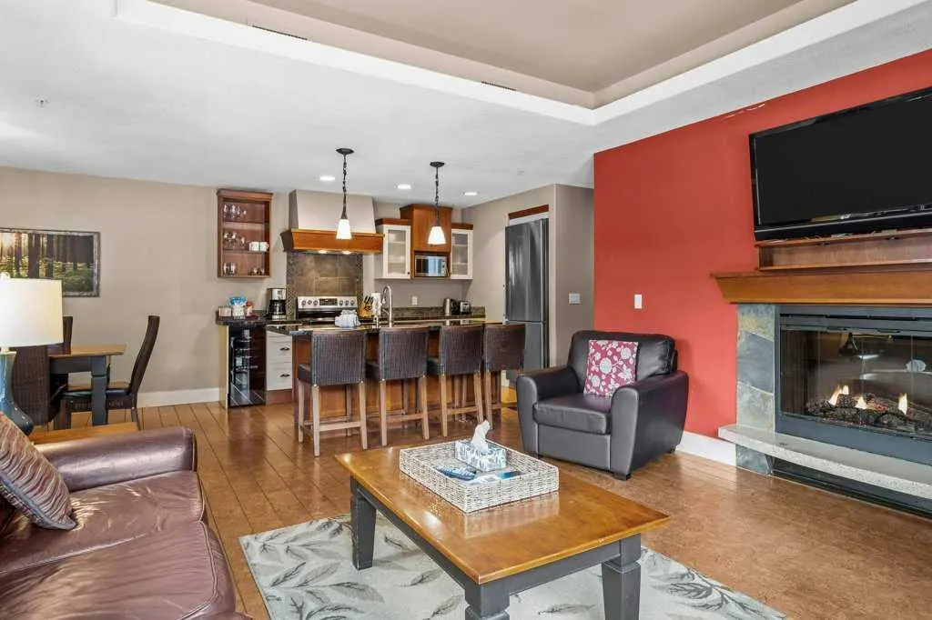 173 Kananaskis Way, #106