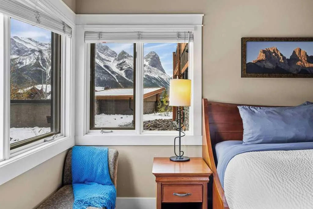 173 Kananaskis Way, #106