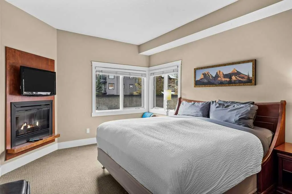 173 Kananaskis Way, #106