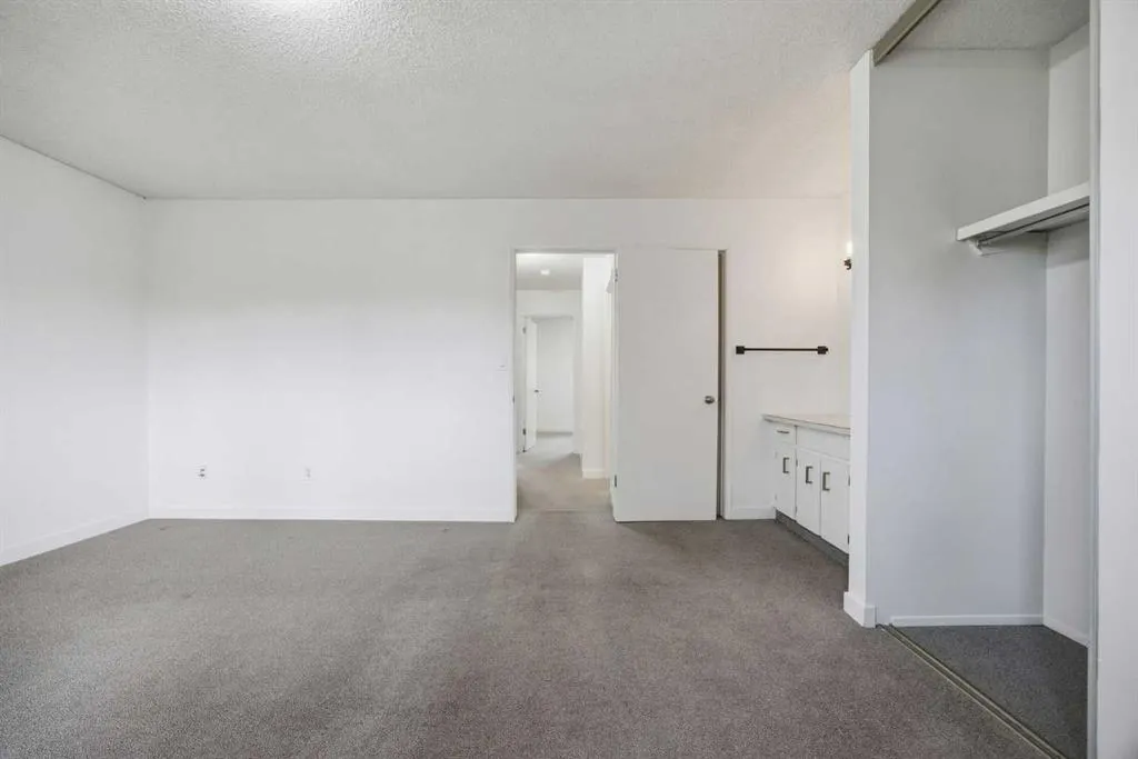 803 Varsity Estates Drive NW, #8