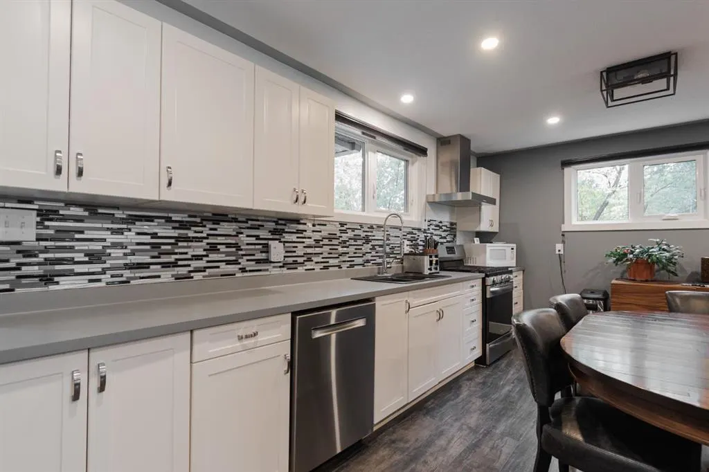 21 Gregoire Avenue