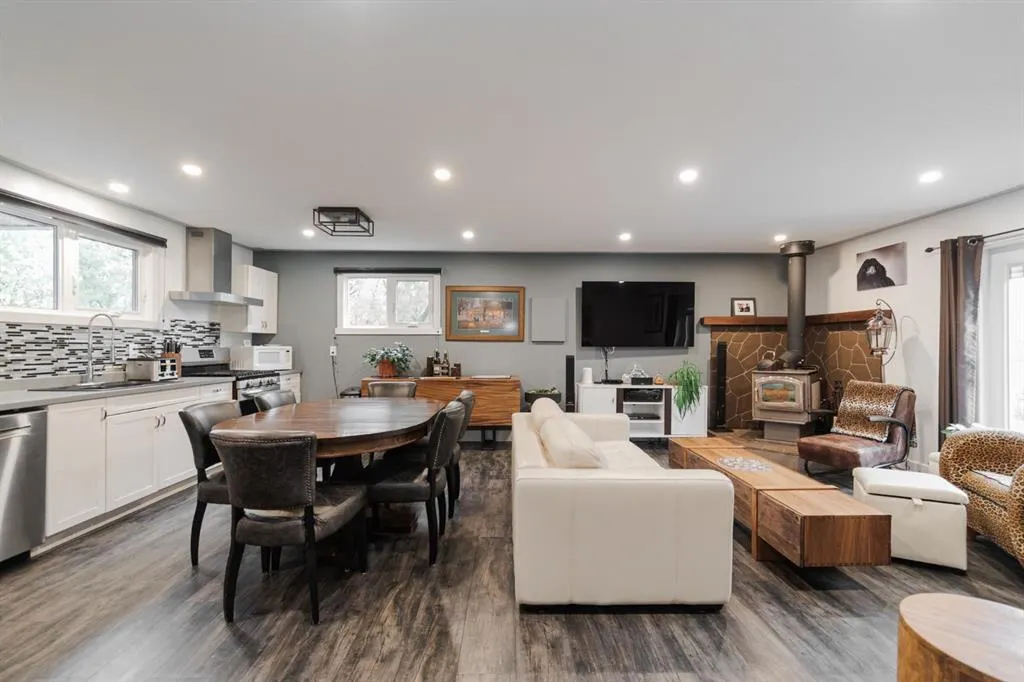 21 Gregoire Avenue
