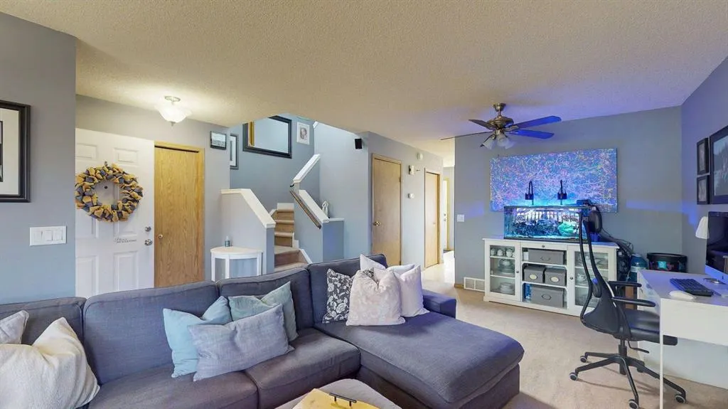 27 Hidden Valley Link NW