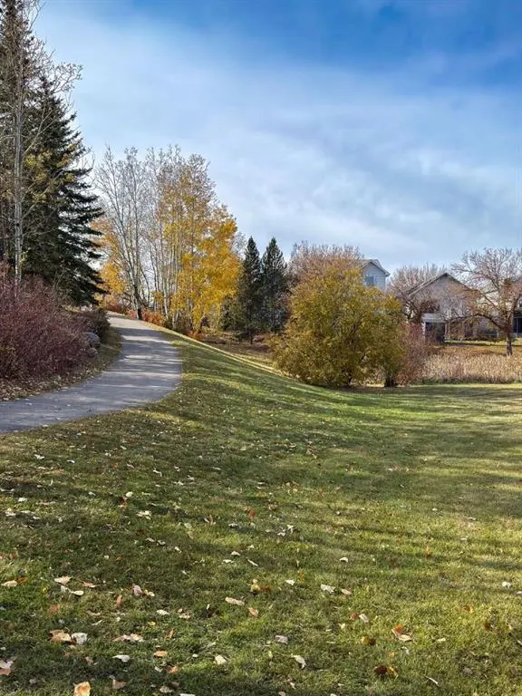 27 Hidden Valley Link NW