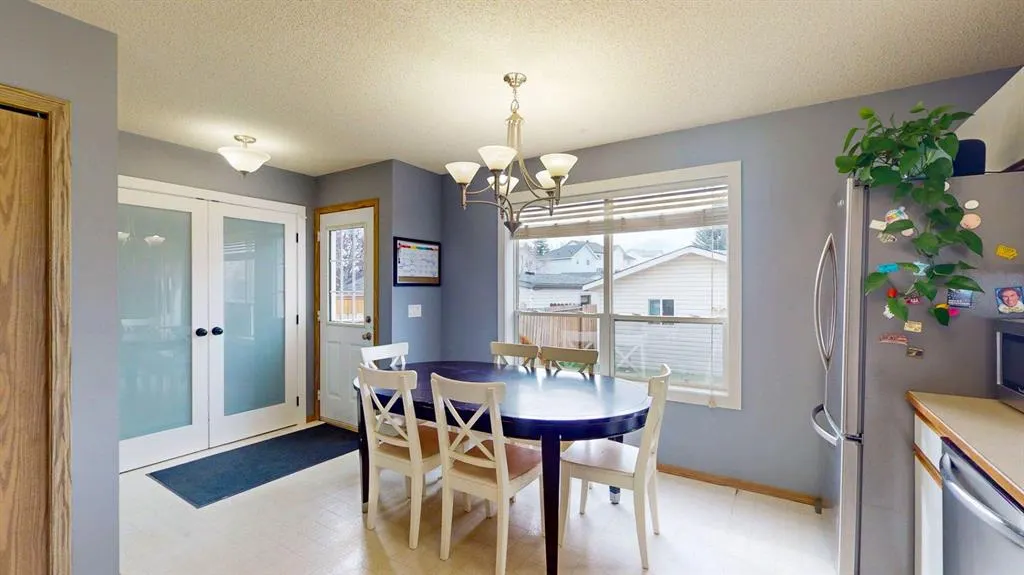 27 Hidden Valley Link NW