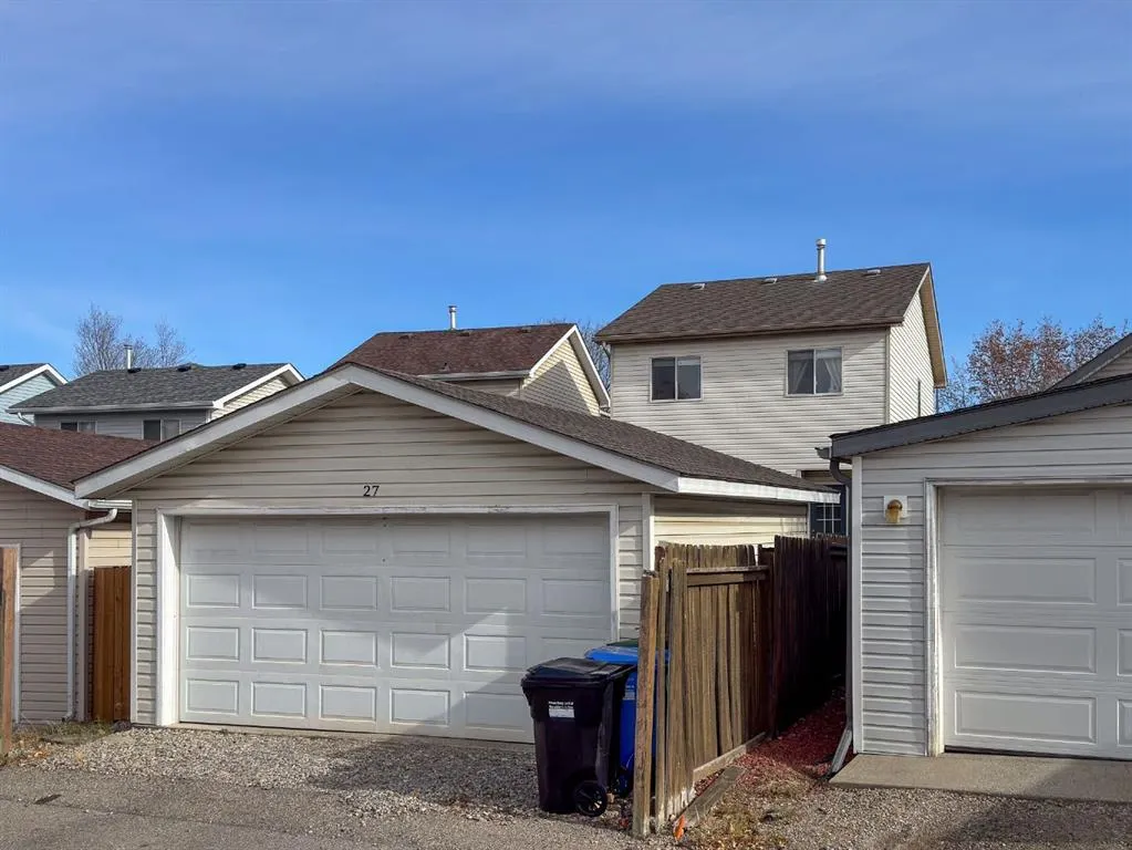 27 Hidden Valley Link NW