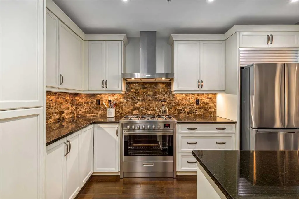 121 Quarry Way SE, #105