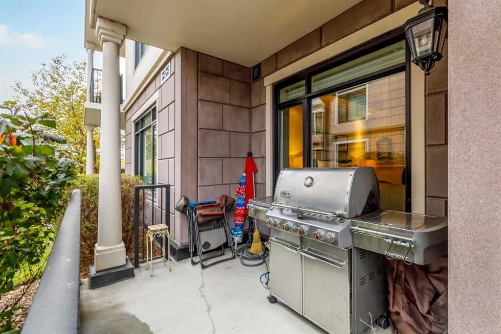 121 Quarry Way SE, #105