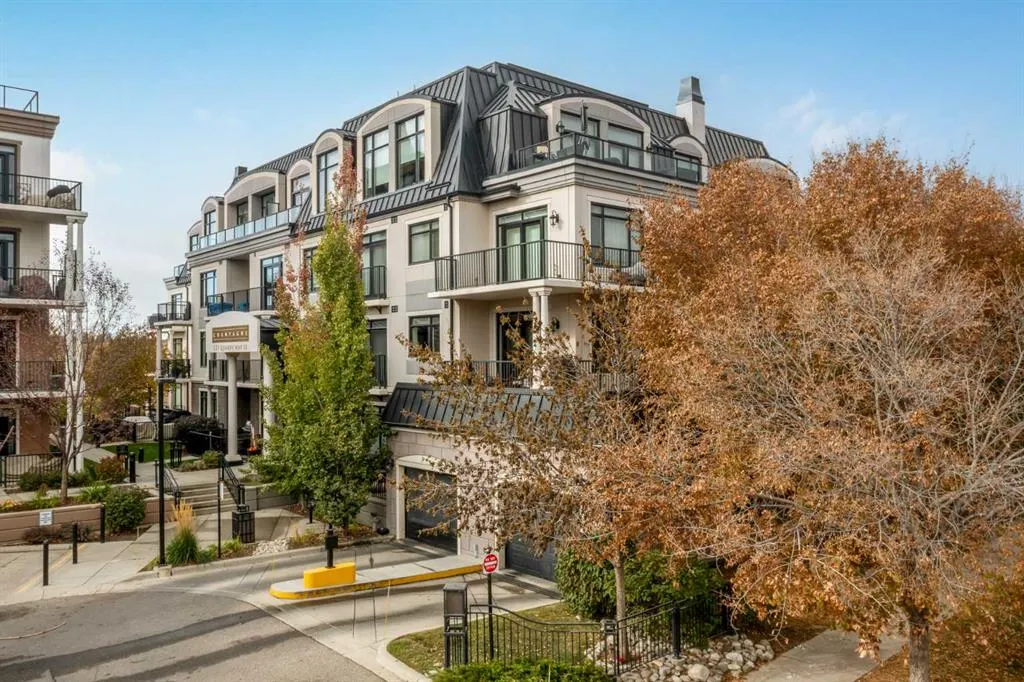 121 Quarry Way SE, #105