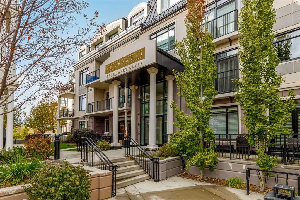 121 Quarry Way SE, #105