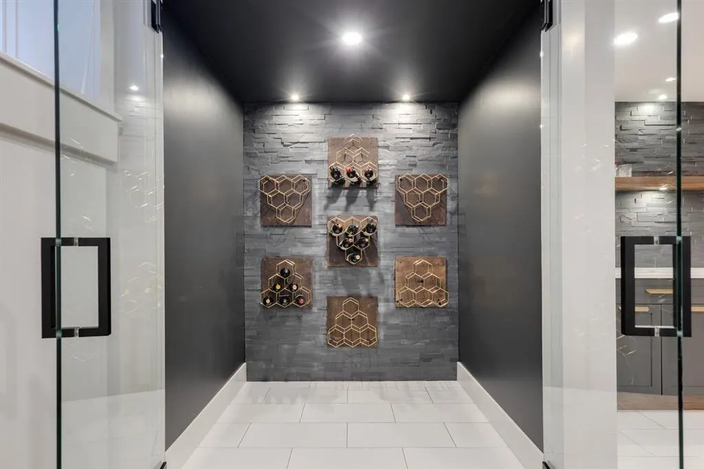 3312 Caribou Drive NW