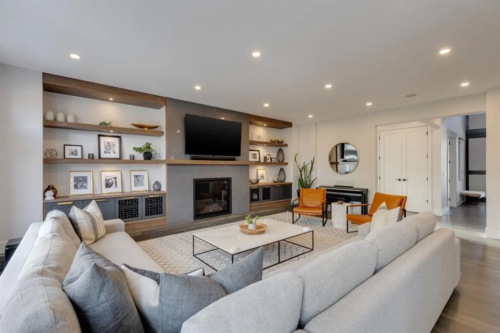 3312 Caribou Drive NW