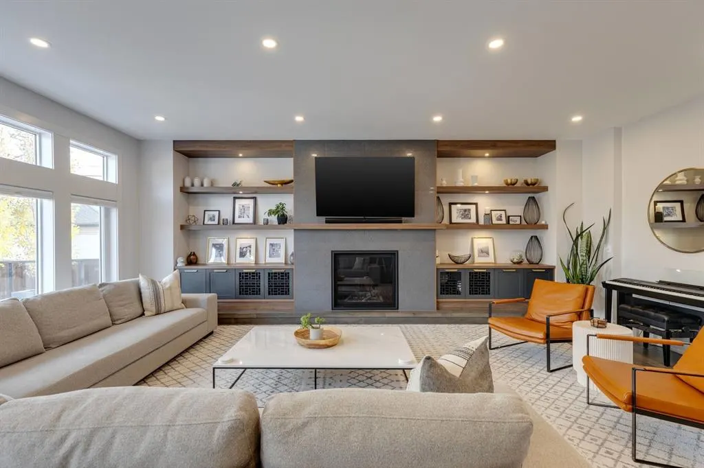 3312 Caribou Drive NW